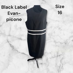 Black Label, Size 16, Sleeveless, Black/White Back Zipped Dress. K15